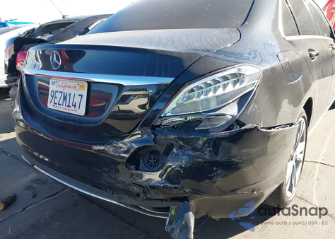 2017 Mercedes-Benz C 350E из США, поврежденный, VIN 55SWF4HB9HU231304